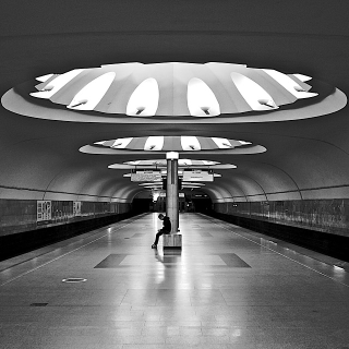Illustration for article titled Russian Underground Stations Look Even More Stunning In Black and White